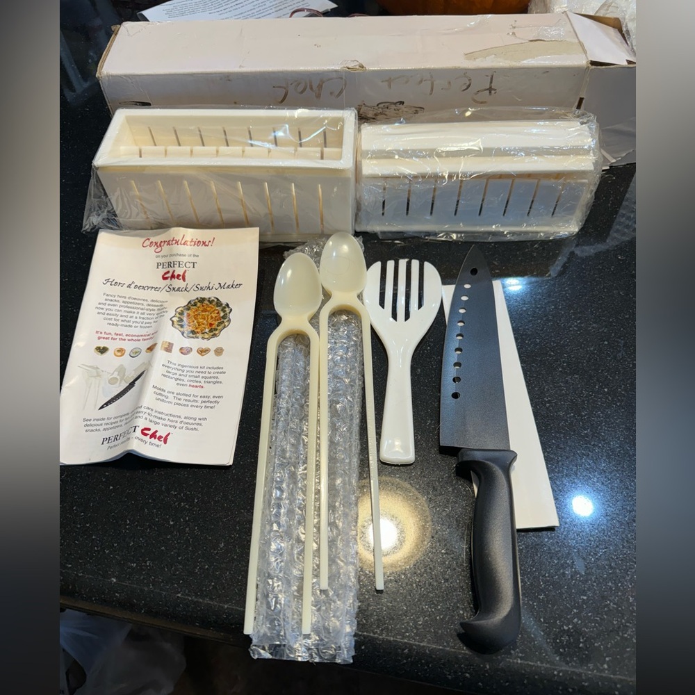 Sushi Perfect Chef hors d’oeuvres/sushi/snack maker new in box not used.